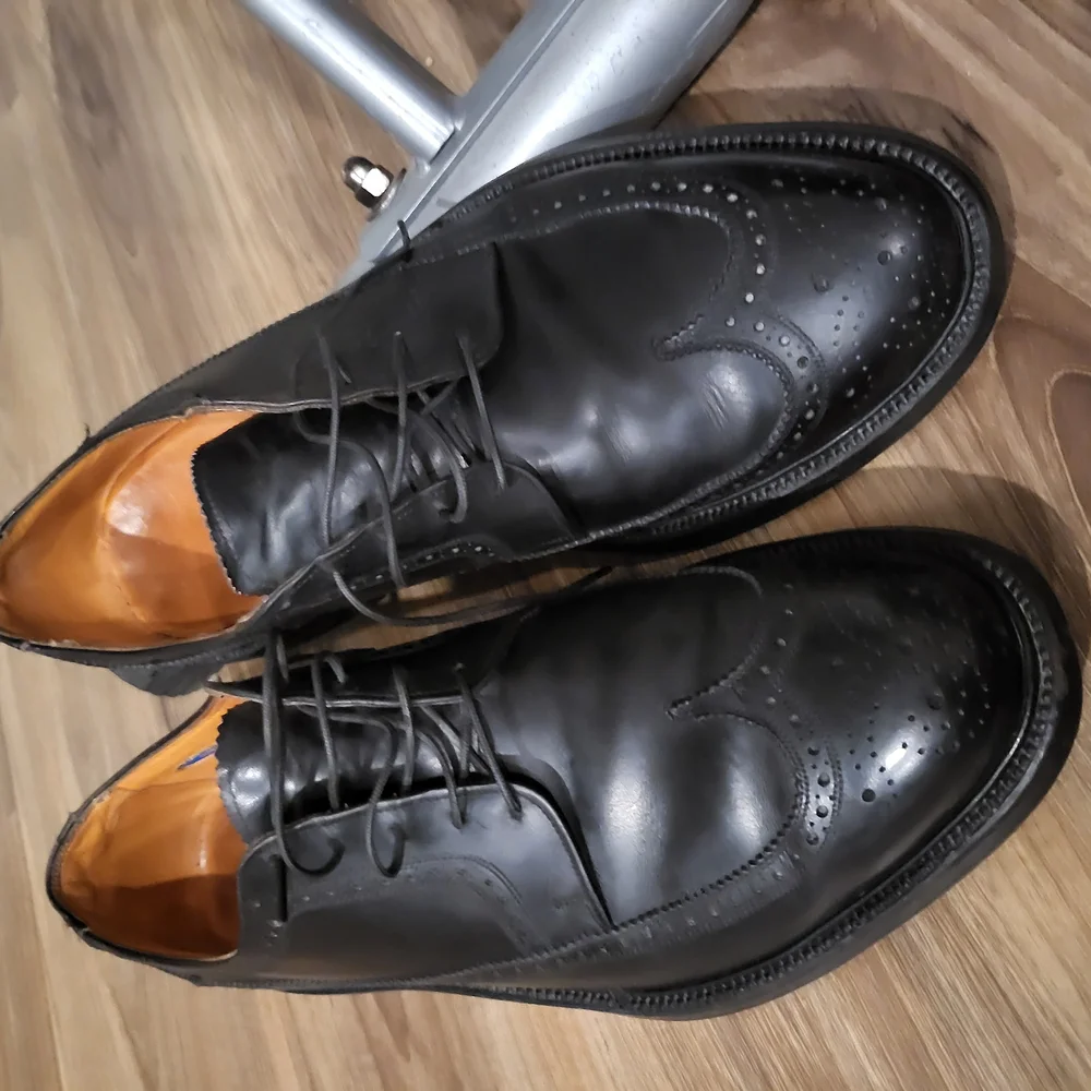 Florsheim Imperial Quality Black Leather Wingtip V Cleat Shoes Size 10 D - Picture 3 of 7